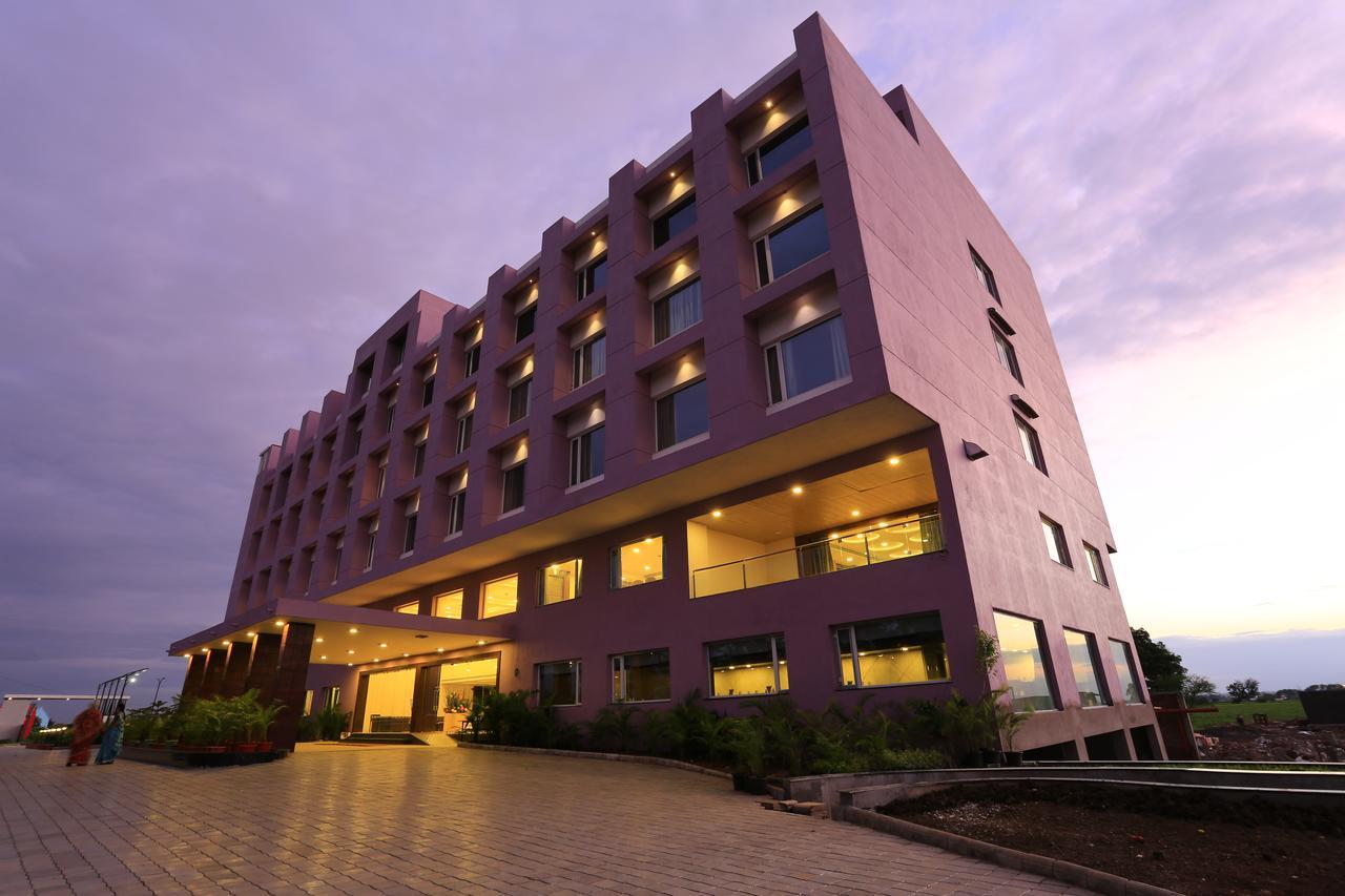 Nandan Kanan Hotel & Resort Sipra Εξωτερικό φωτογραφία